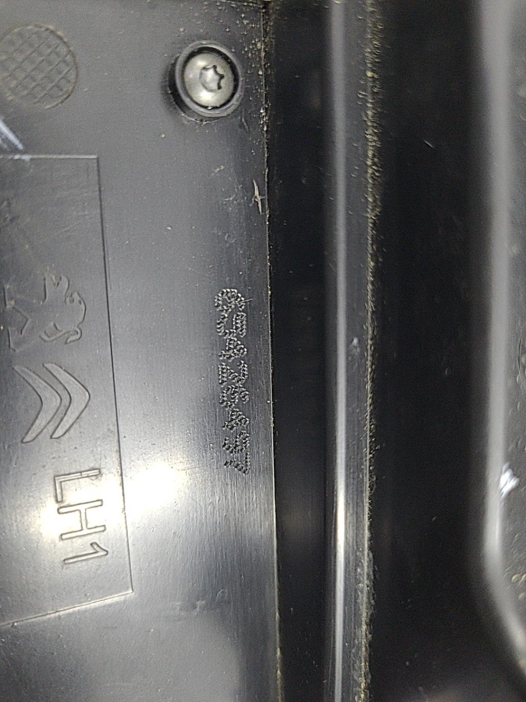 Serrure de porte avant gauche occasion - Peugeot 308 - 9800616680 - GPA