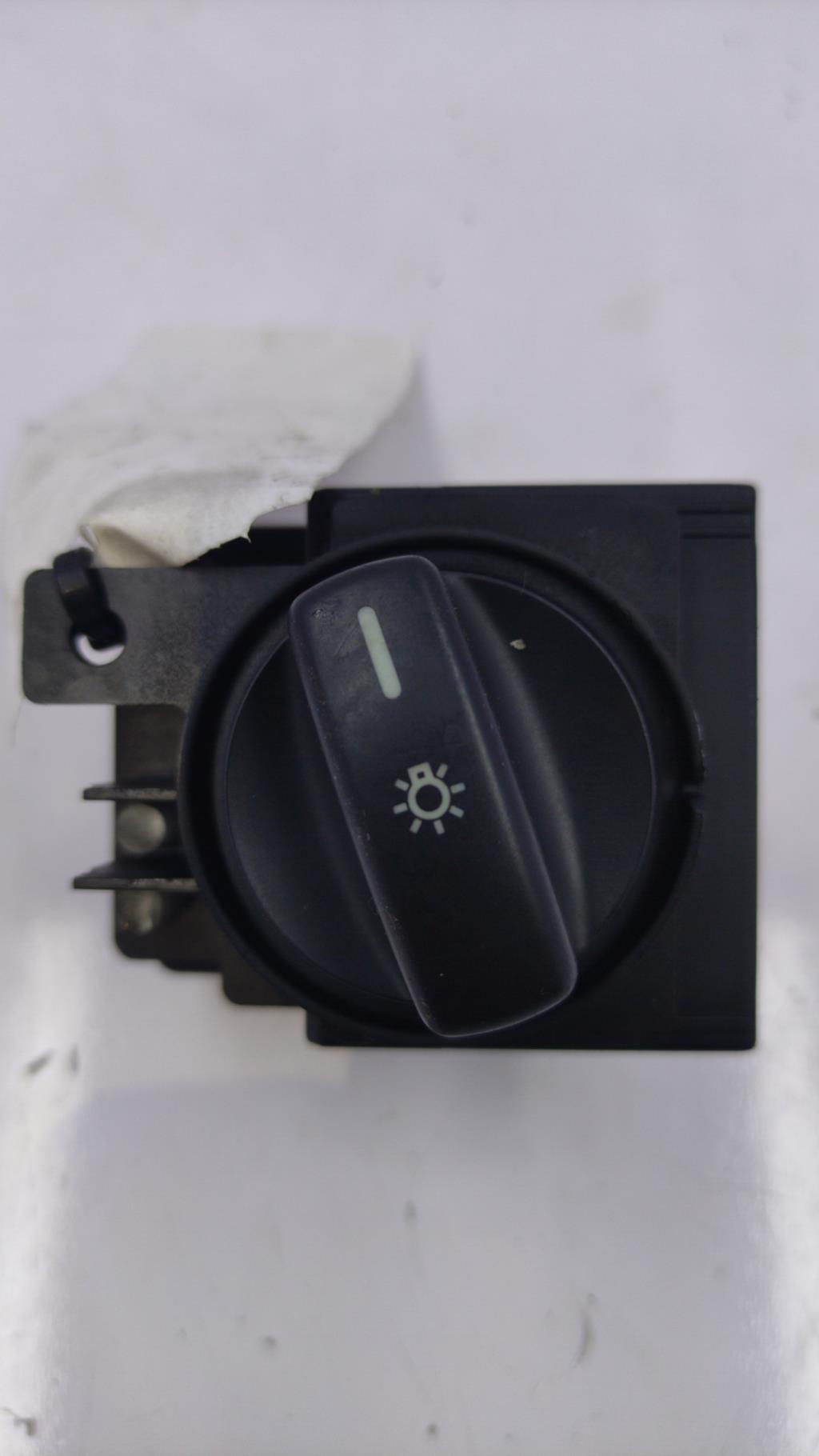 Commande de phare MERCEDES CLASSE A 169 PHASE 2 Diesel - 1