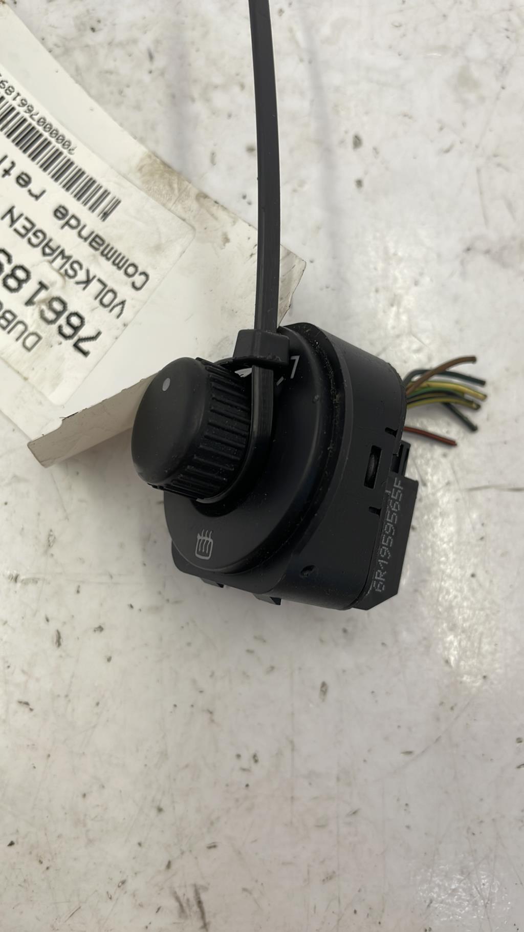 Commande retroviseurs VOLKSWAGEN POLO 5 PHASE 1 Diesel - 1