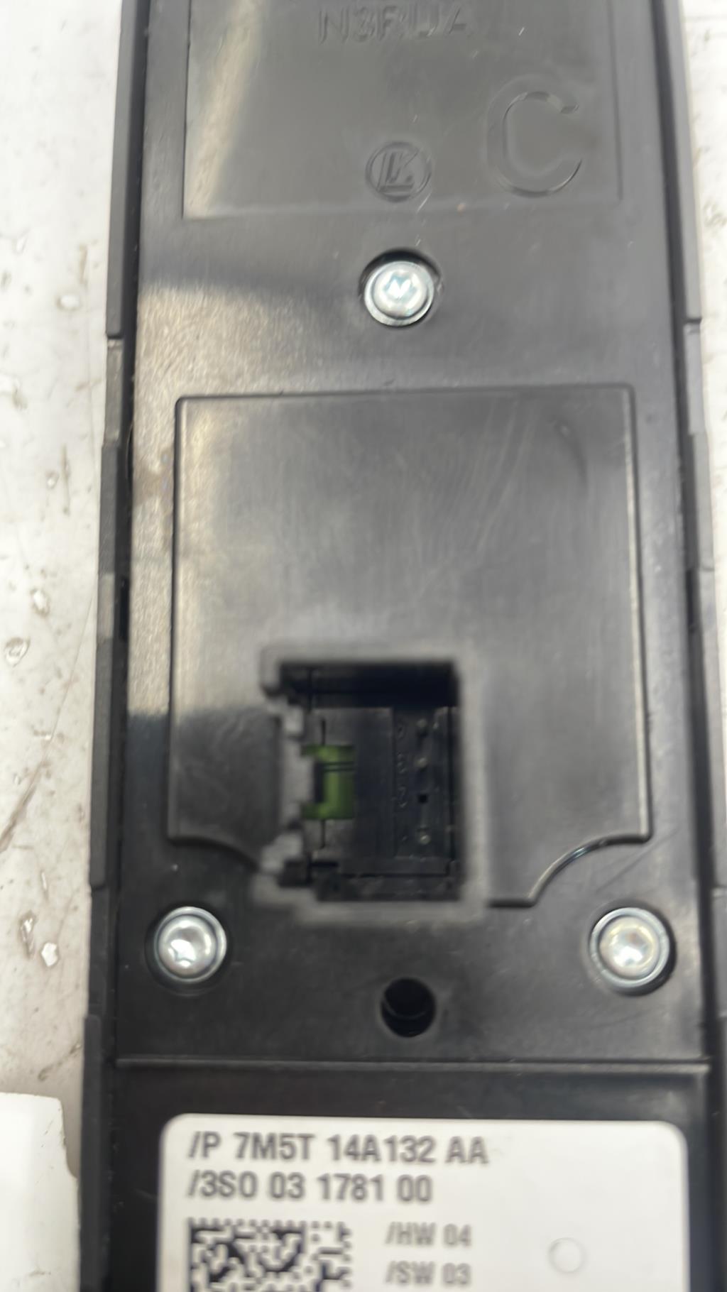 Interruttore alzacristalli FORD FOCUS 2 PHASE 1 Gasolina - 1