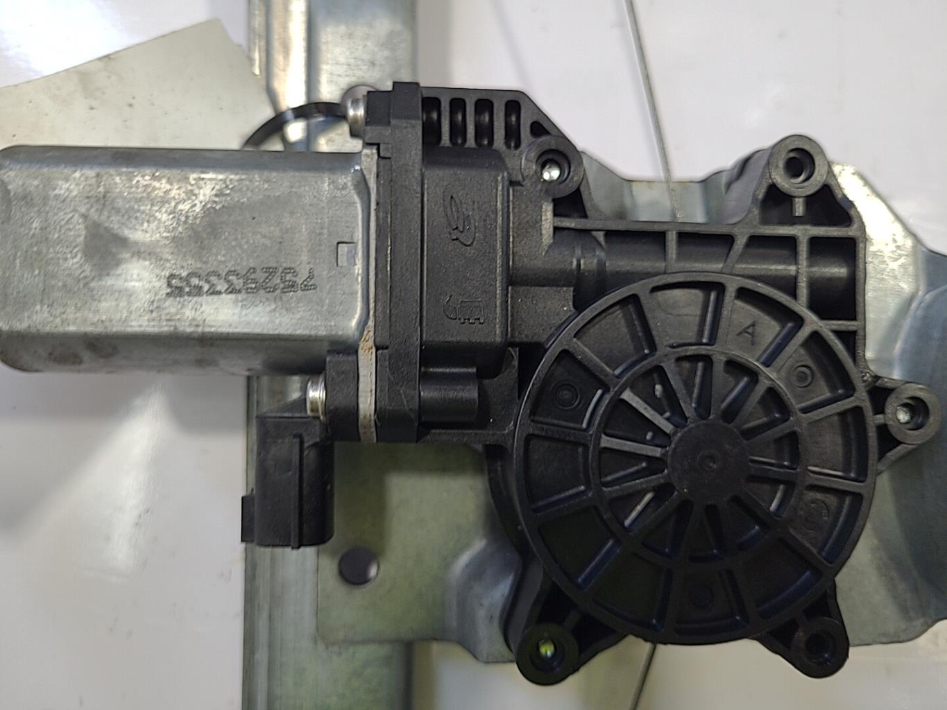 Alzacristalli elettrico posteriore sinistro RENAULT CLIO 4 PHASE 1 BREAK Diésel - 1