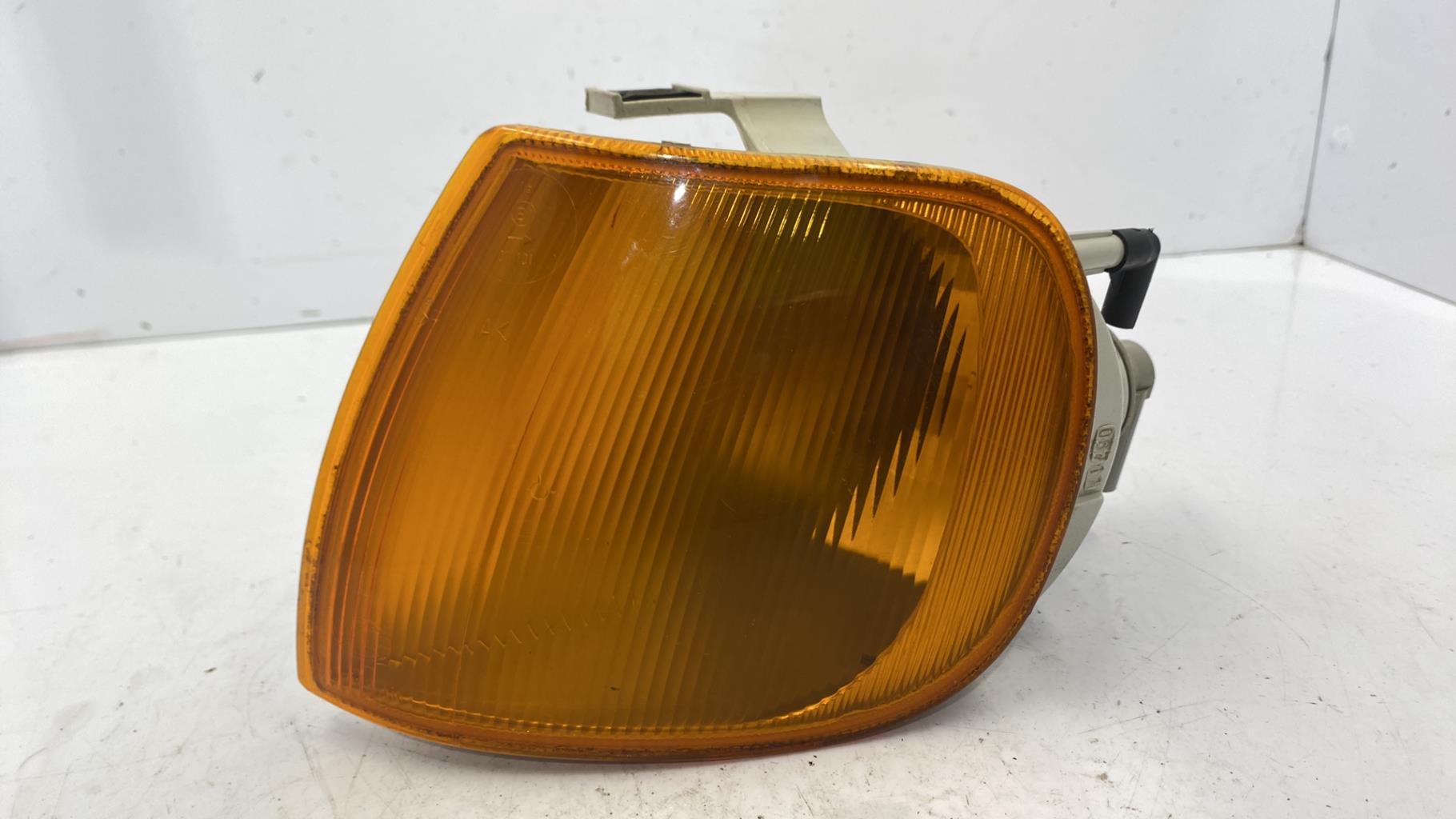 Gruppo ottico anteriore secondario sinistro (luci)(freccia) VOLKSWAGEN POLO 3 PHASE 1 Gasolina - 1