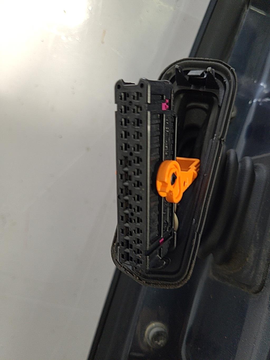 Portiera posteriore destra VOLKSWAGEN GOLF PLUS PHASE 1 Diésel - 1