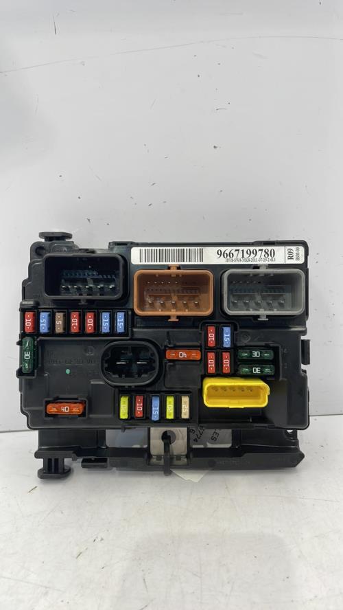 Image Boitier servitude moteur (BSM) - PEUGEOT 207