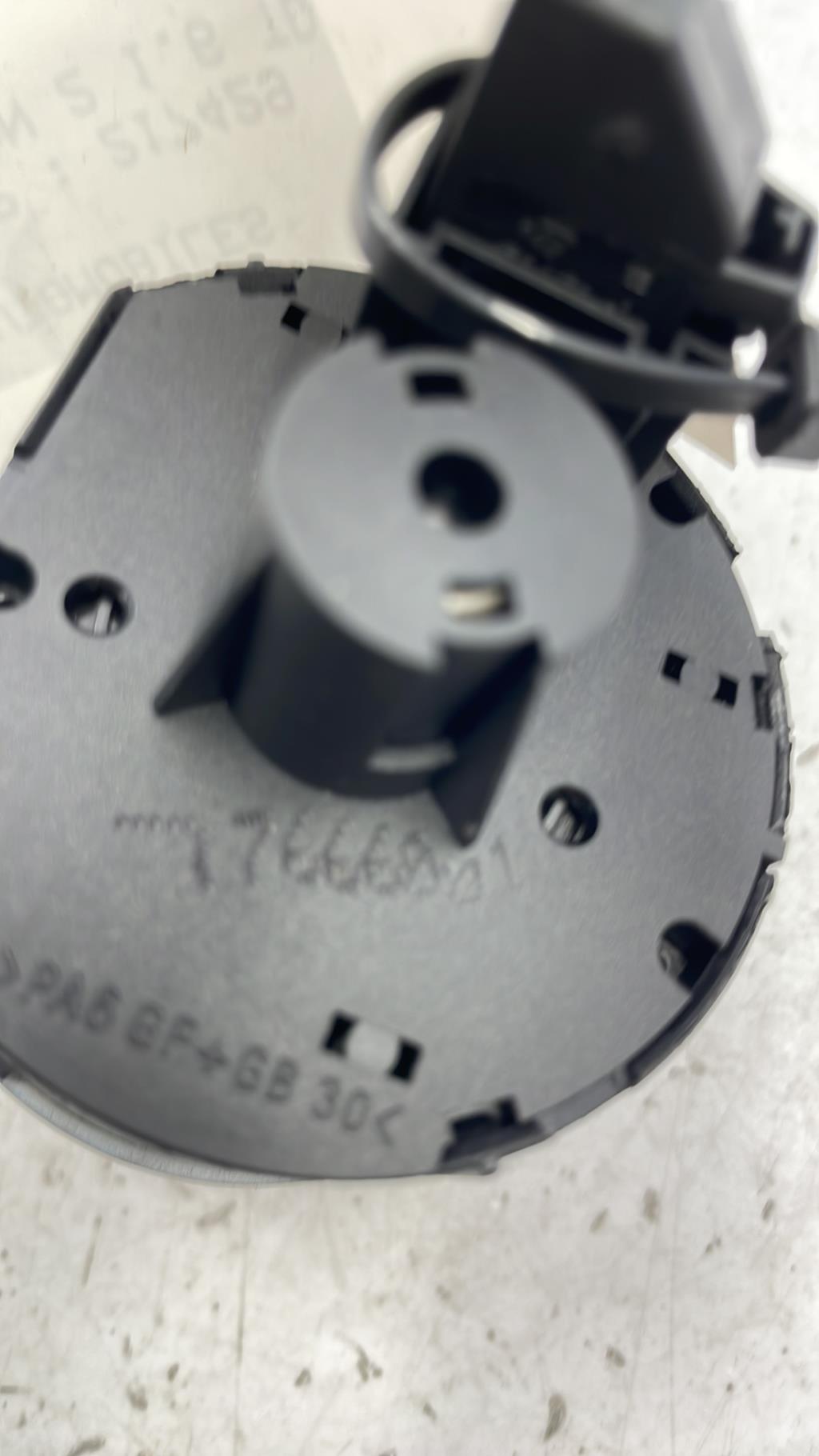 Commande de phare VOLKSWAGEN TOURAN 2 Diesel - 1