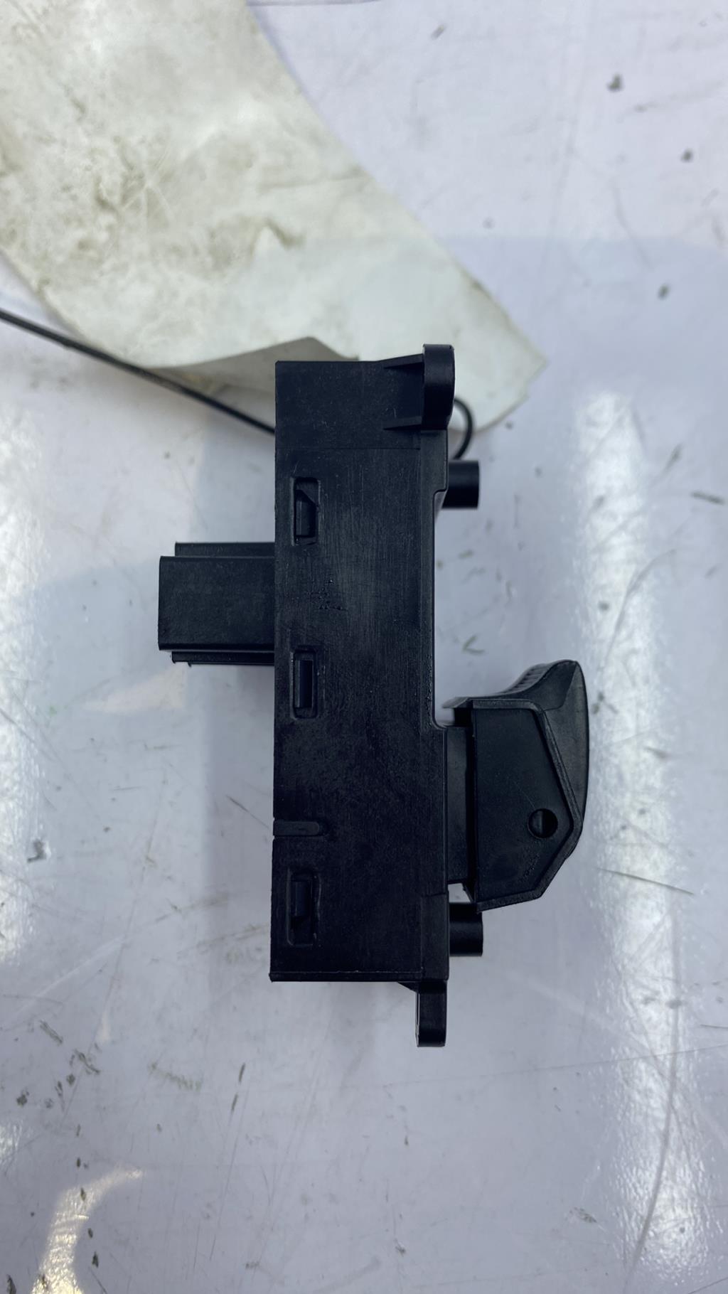 Interruttore lavacristalli posteriore destro HONDA JAZZ 3 Gasolina - 1