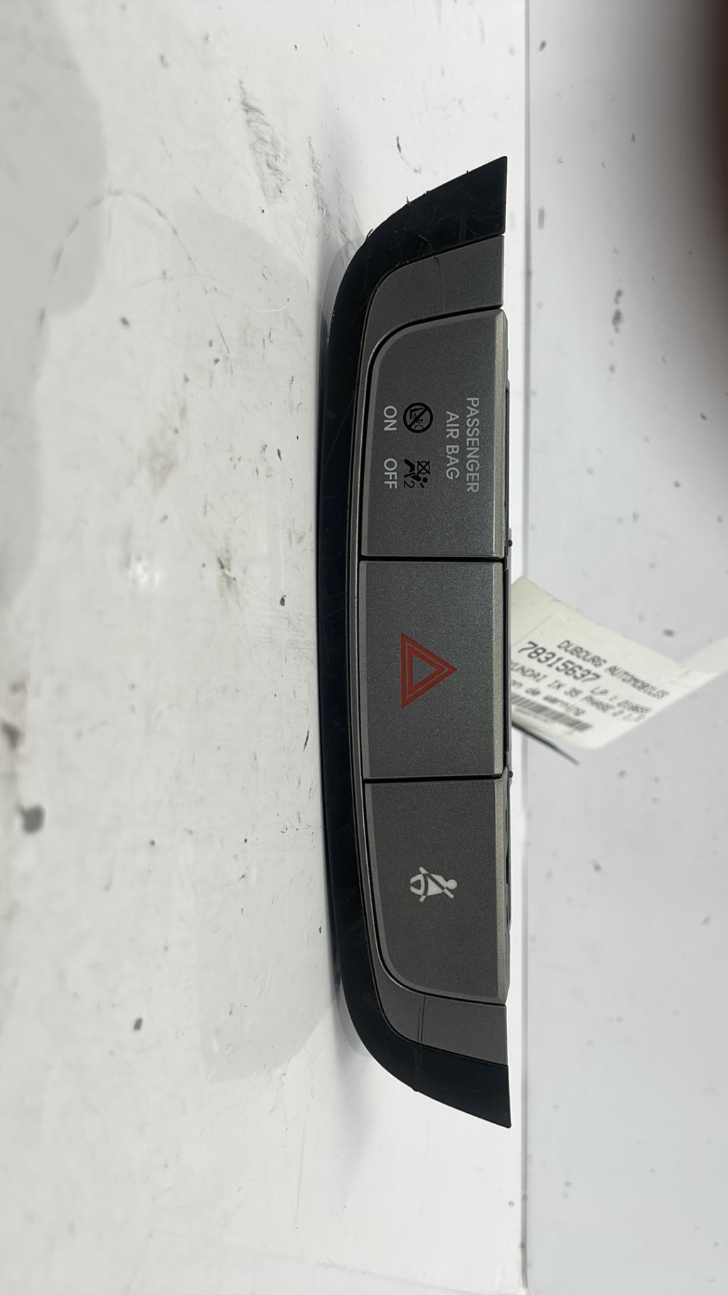 Bouton de warning HYUNDAI IX 35 PHASE 2 Diesel - 1