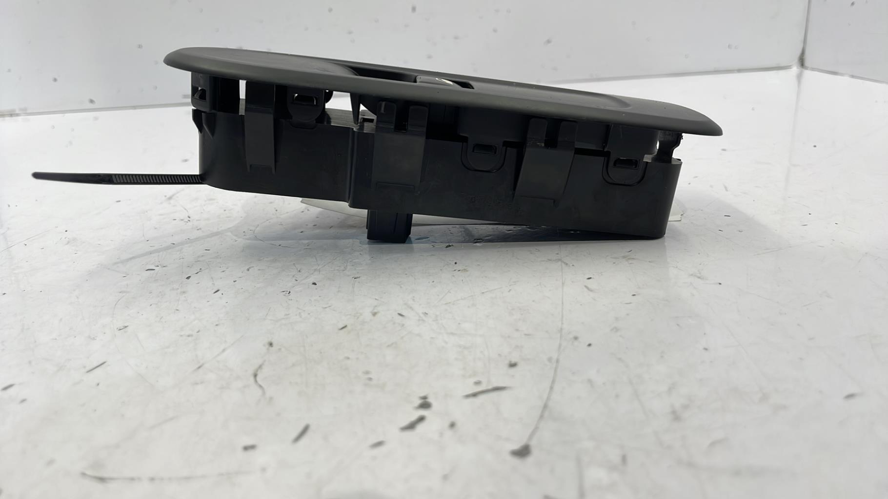 Interruttore lavacristalli anteriore destro CITROEN C3 2 PHASE 2 Gasolina - 1