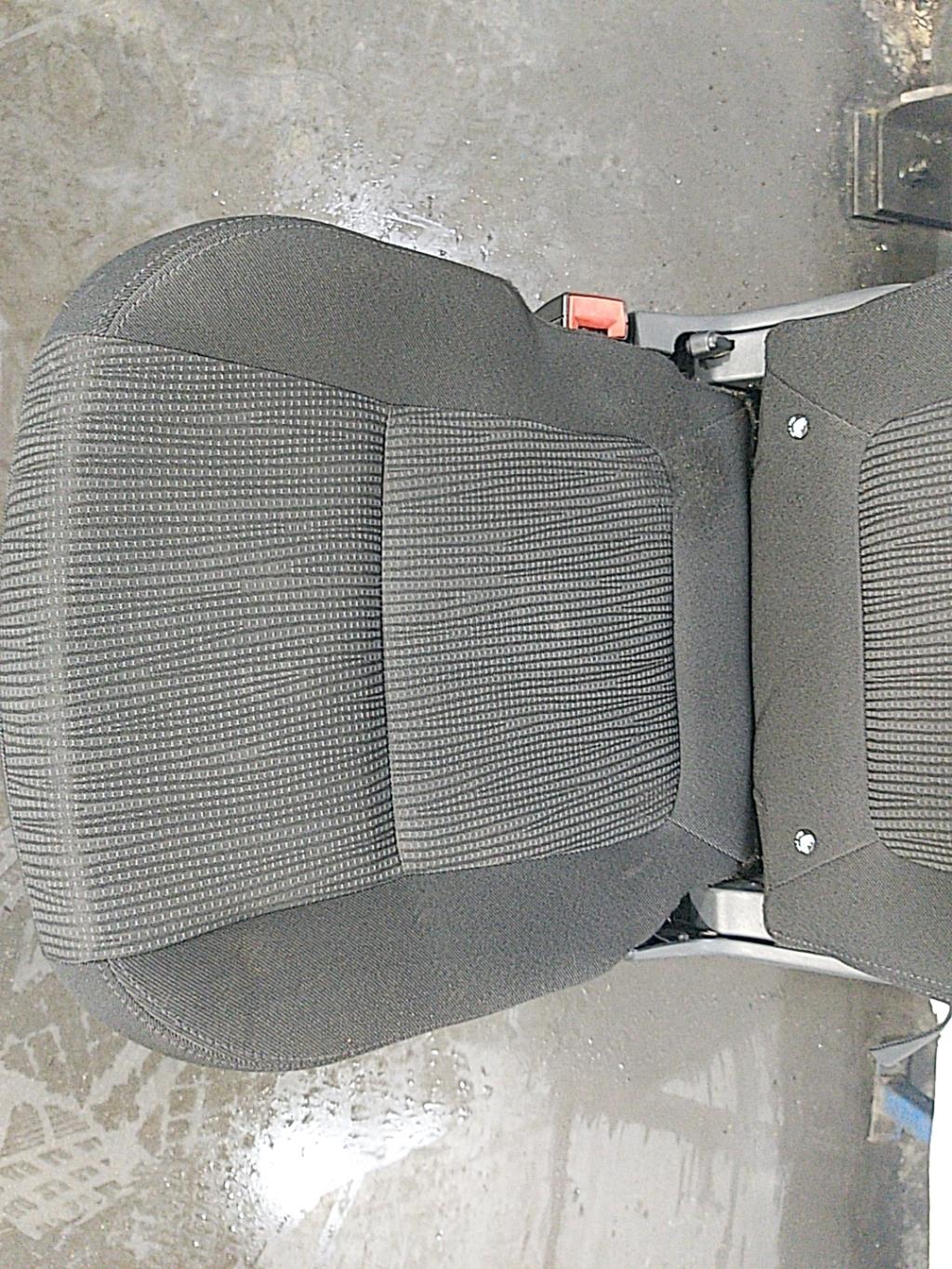 Sedile posteriore sinistro PEUGEOT 5008 1 PHASE 1 Diésel - 1