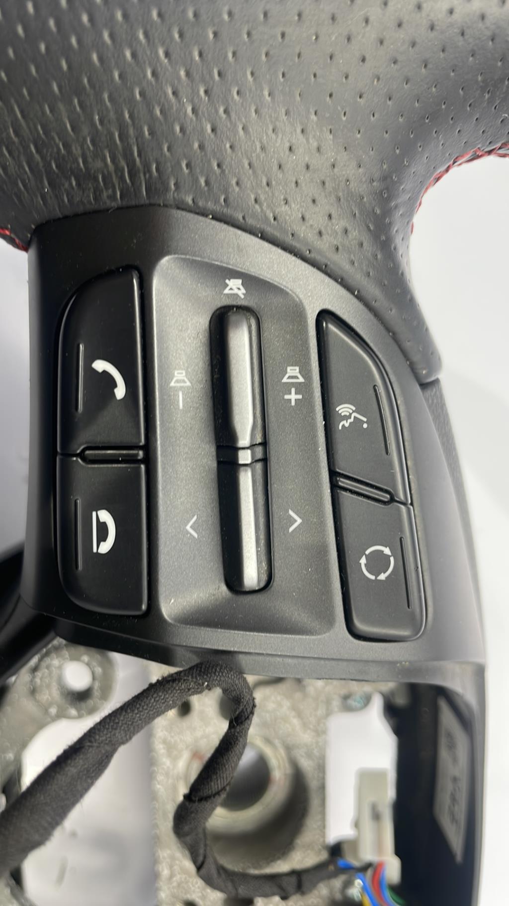 Volant HYUNDAI KONA Diesel - 1