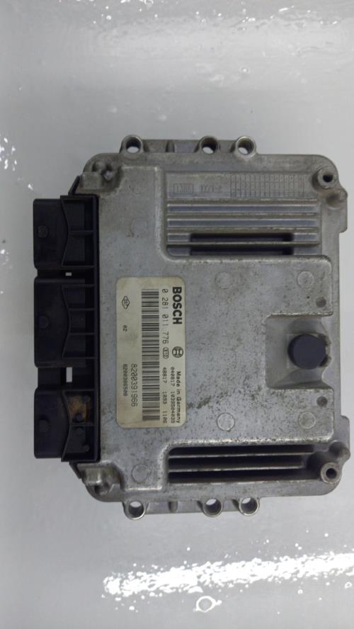 Image Calculateur moteur - RENAULT MEGANE 2