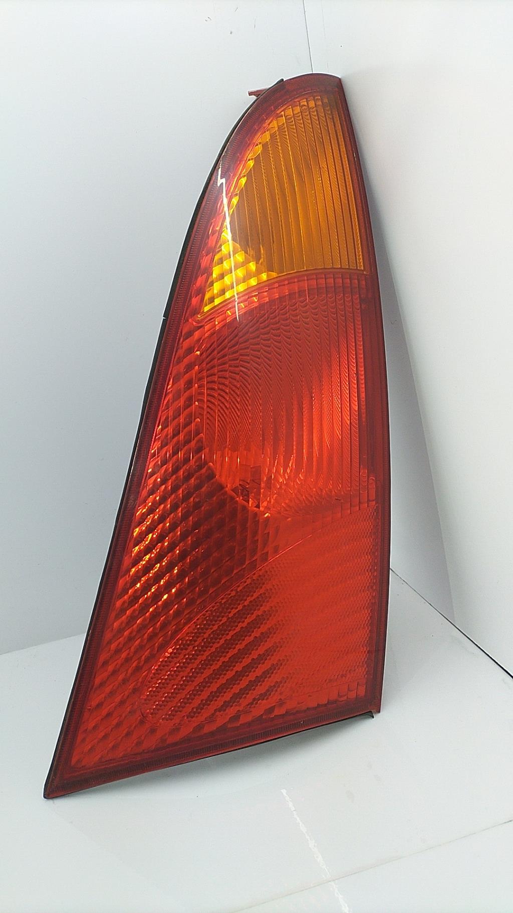 Fanale posteriore principale destro (luci) FORD FOCUS 1 Diésel - 1
