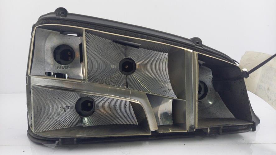 Image Platine feu arriere gauche - PEUGEOT 106