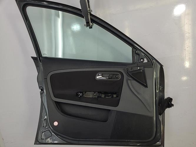 Image Porte avant gauche - SEAT IBIZA 3