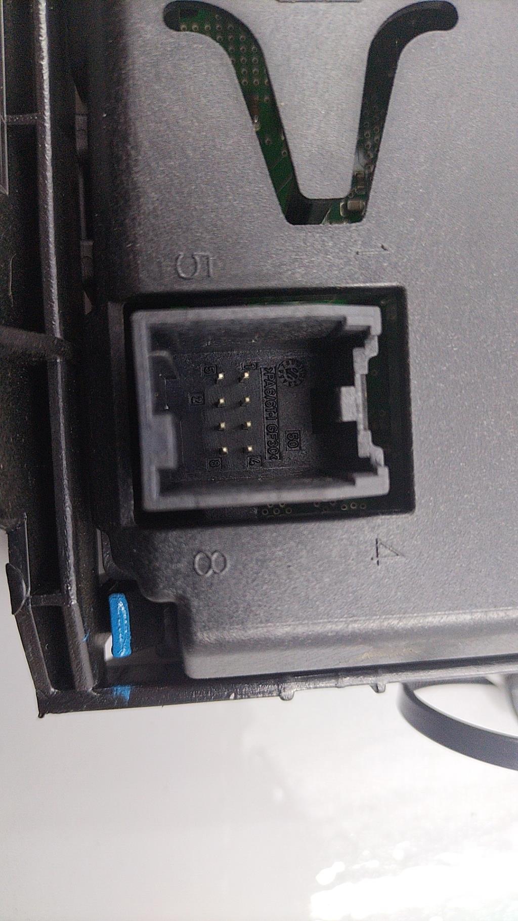 Monitor display CHEVROLET ORLANDO Diésel - 1