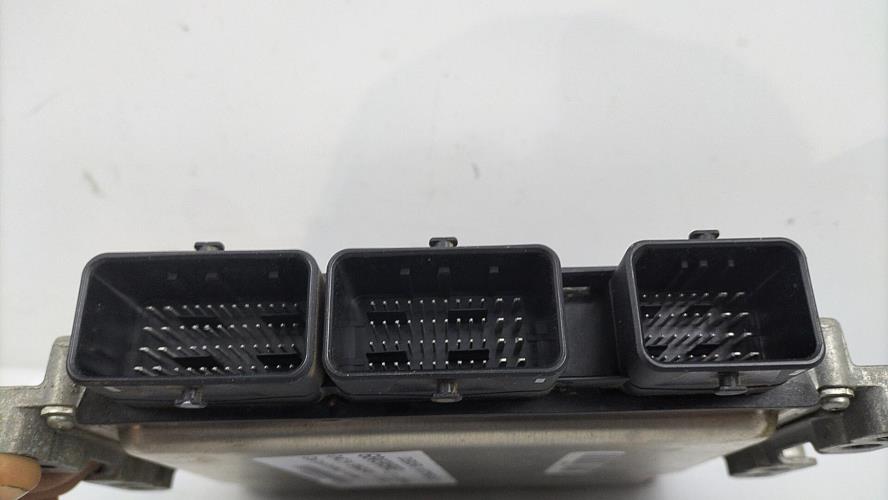 Image Calculateur moteur - DACIA SANDERO 1