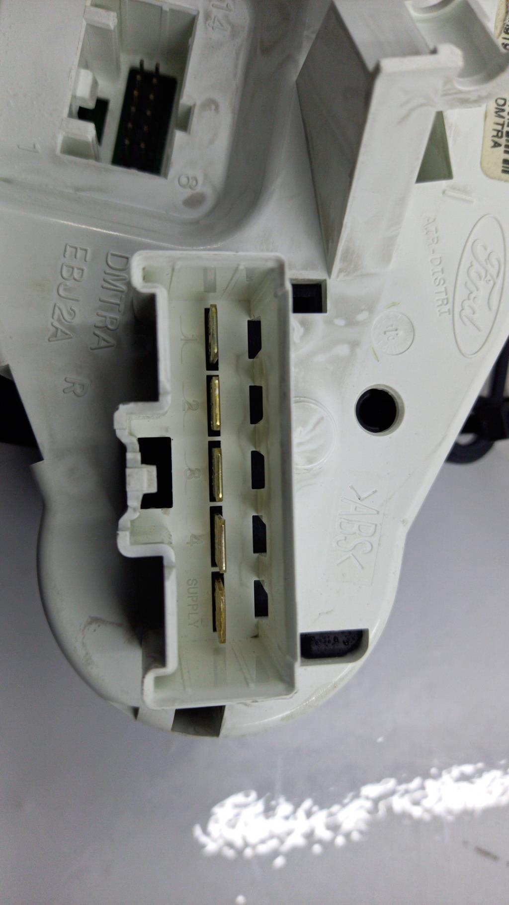 Commande chauffage FORD FIESTA 6 PHASE 1 Essence - 1