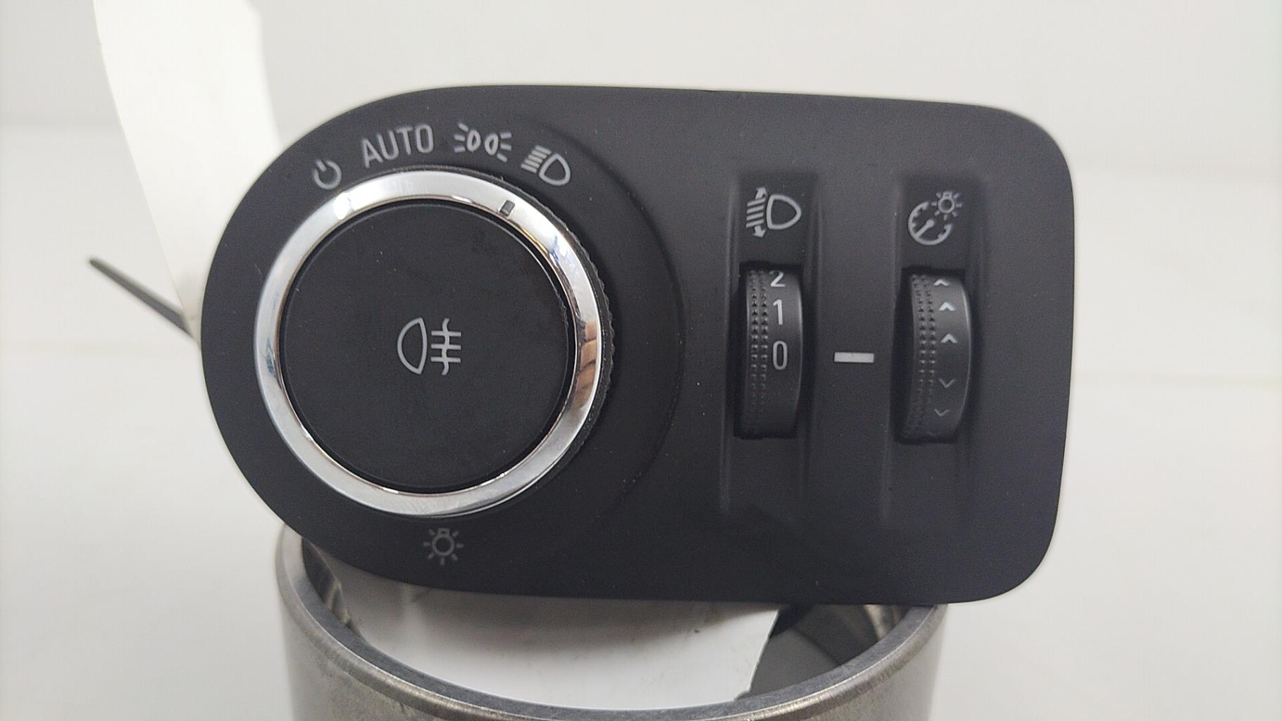 Commande de phare OPEL CORSA D PHASE 1 Essence - 1