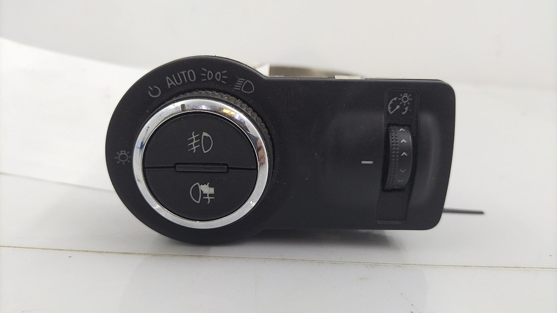 Commande de phare OPEL INSIGNIA 1 PHASE 1 BREAK Diesel - 1