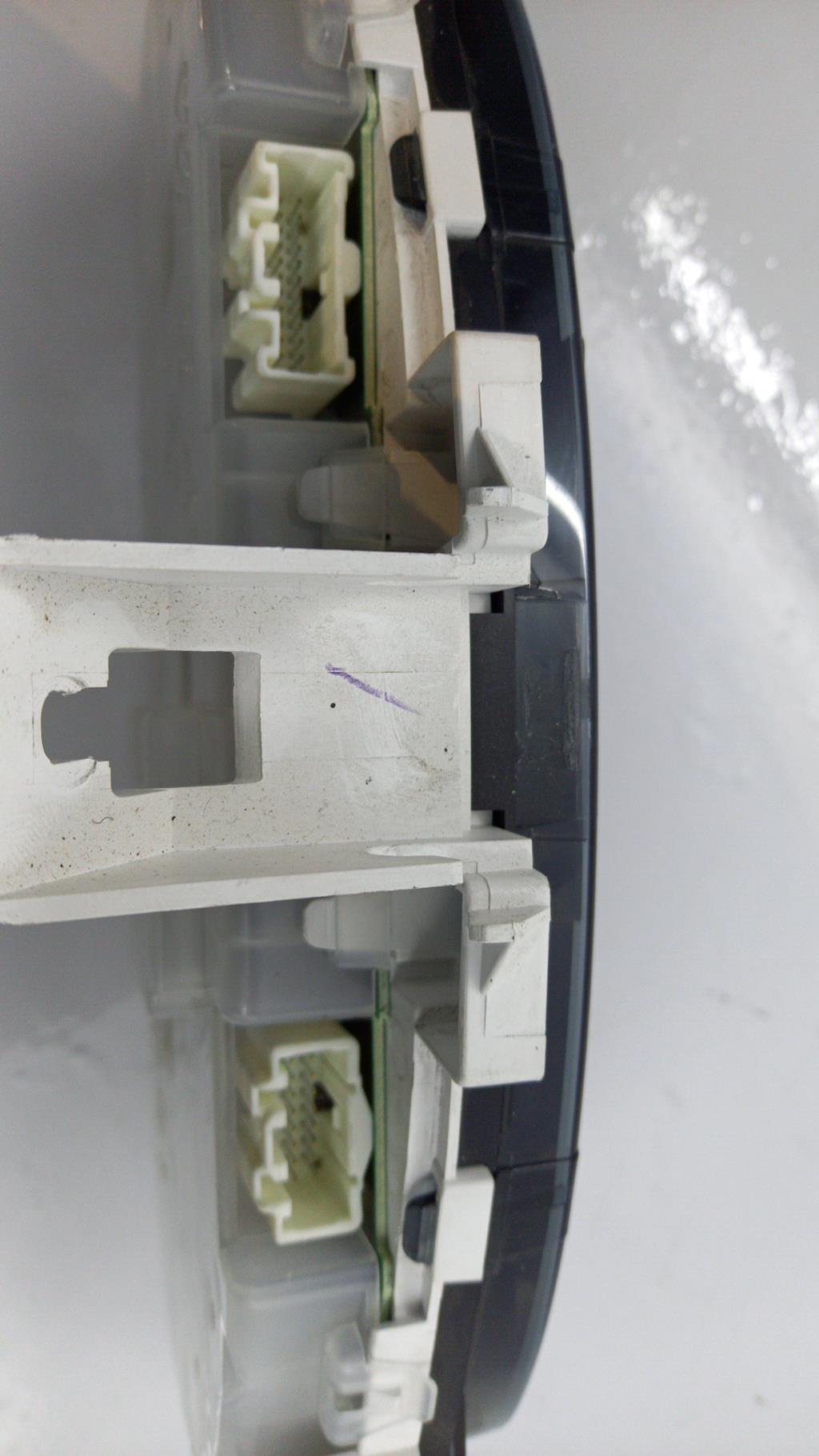 Compteur MAZDA 5 1 PHASE 1 Diesel - 1