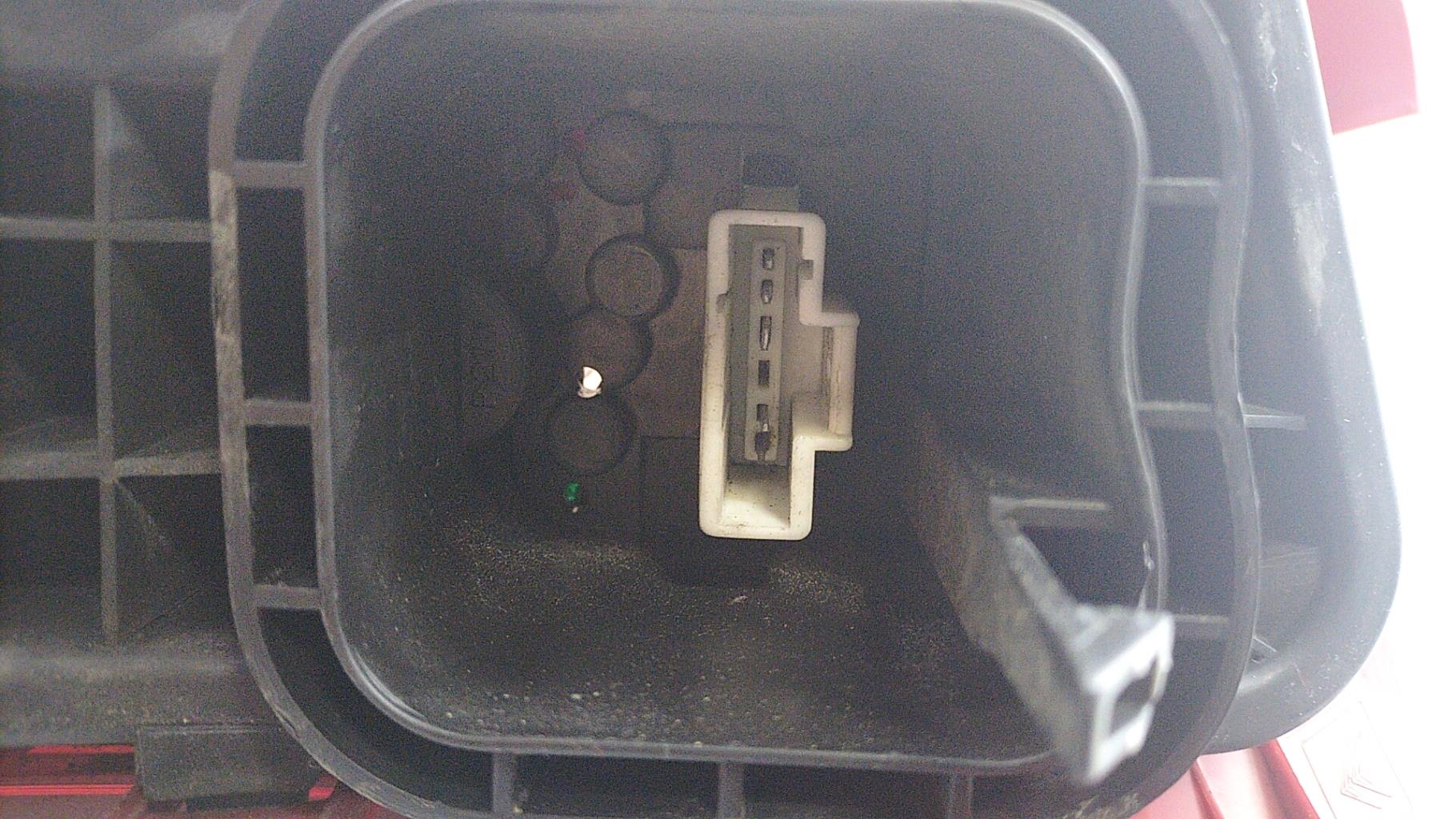 Fanale posteriore principale destro (luci) PEUGEOT 206 PHASE 2 BREAK Diésel - 1