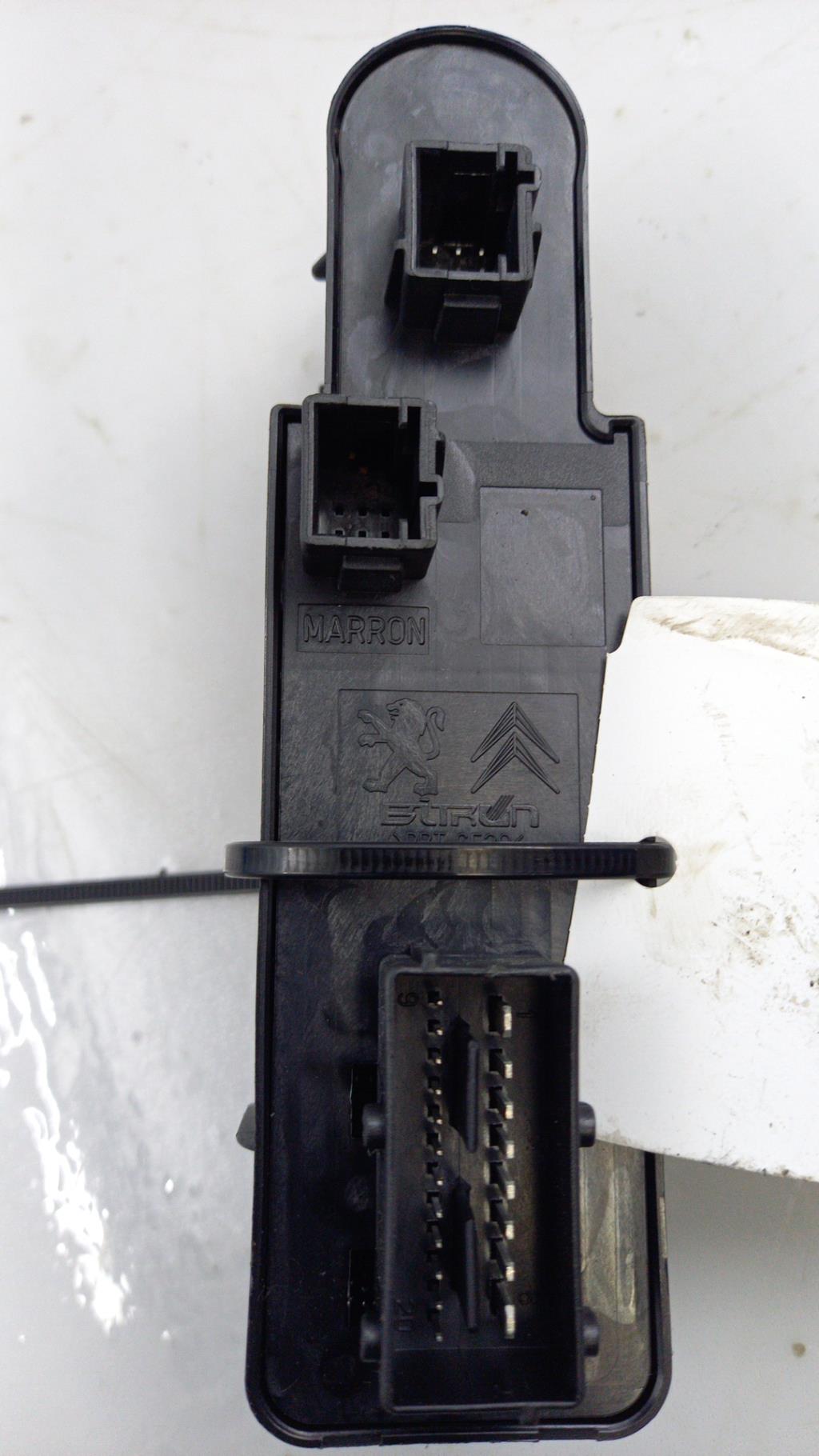 Interruptor de elevalunas CITROEN C4 2 PHASE 1 Diésel - 1