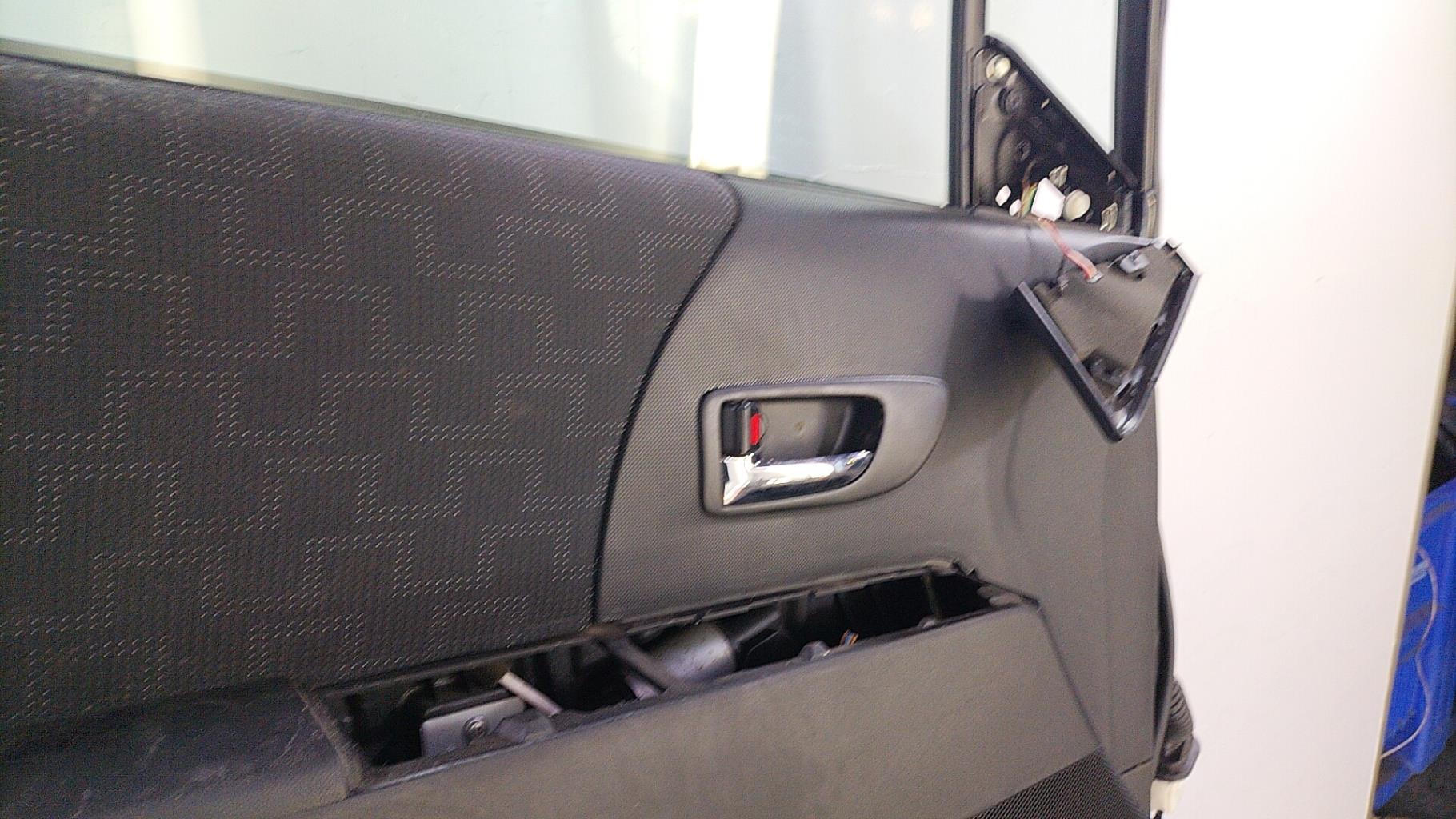Porte avant gauche MAZDA 5 1 PHASE 1 Diesel - 1