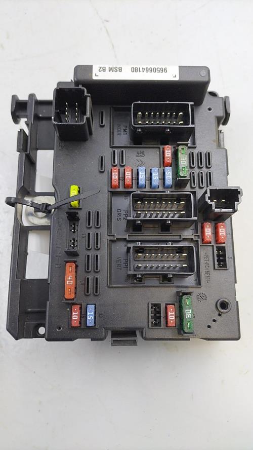 Image Boitier servitude moteur (BSM) - PEUGEOT 206