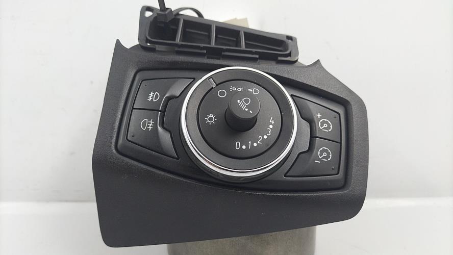 Image Commande de phare - FORD FOCUS 3