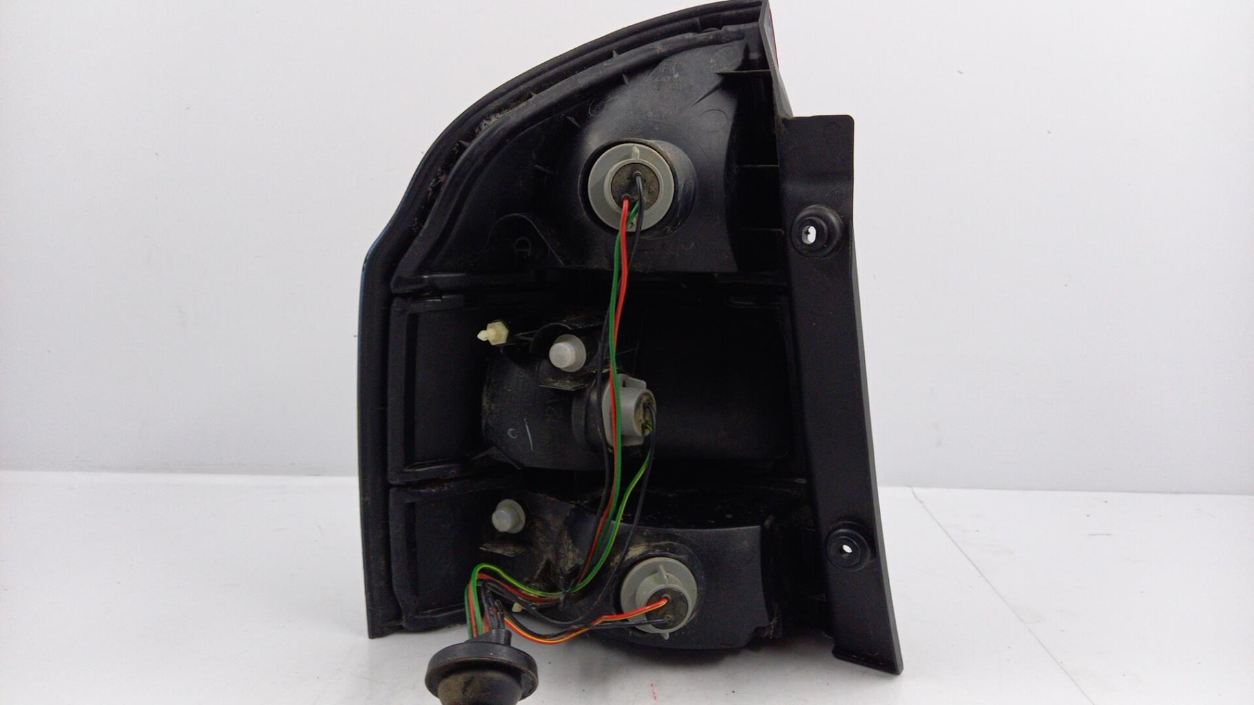 Fanale posteriore principale destro (luci) MAZDA 323 6 Diésel - 1
