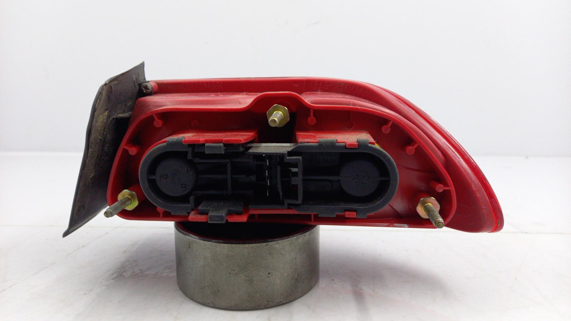 Fanale posteriore principale sinistro (luci) ALFA ROMEO 156 PHASE 2 BREAK Gasolina - 1