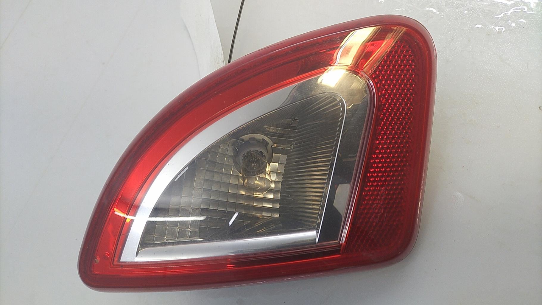 Feu arriere secondaire gauche (feux) RENAULT TWINGO 2 PHASE 2 Essence - 1
