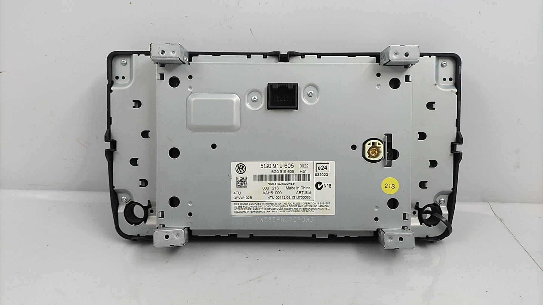 GPS VOLKSWAGEN GOLF 7 PHASE 1 Essence - 1