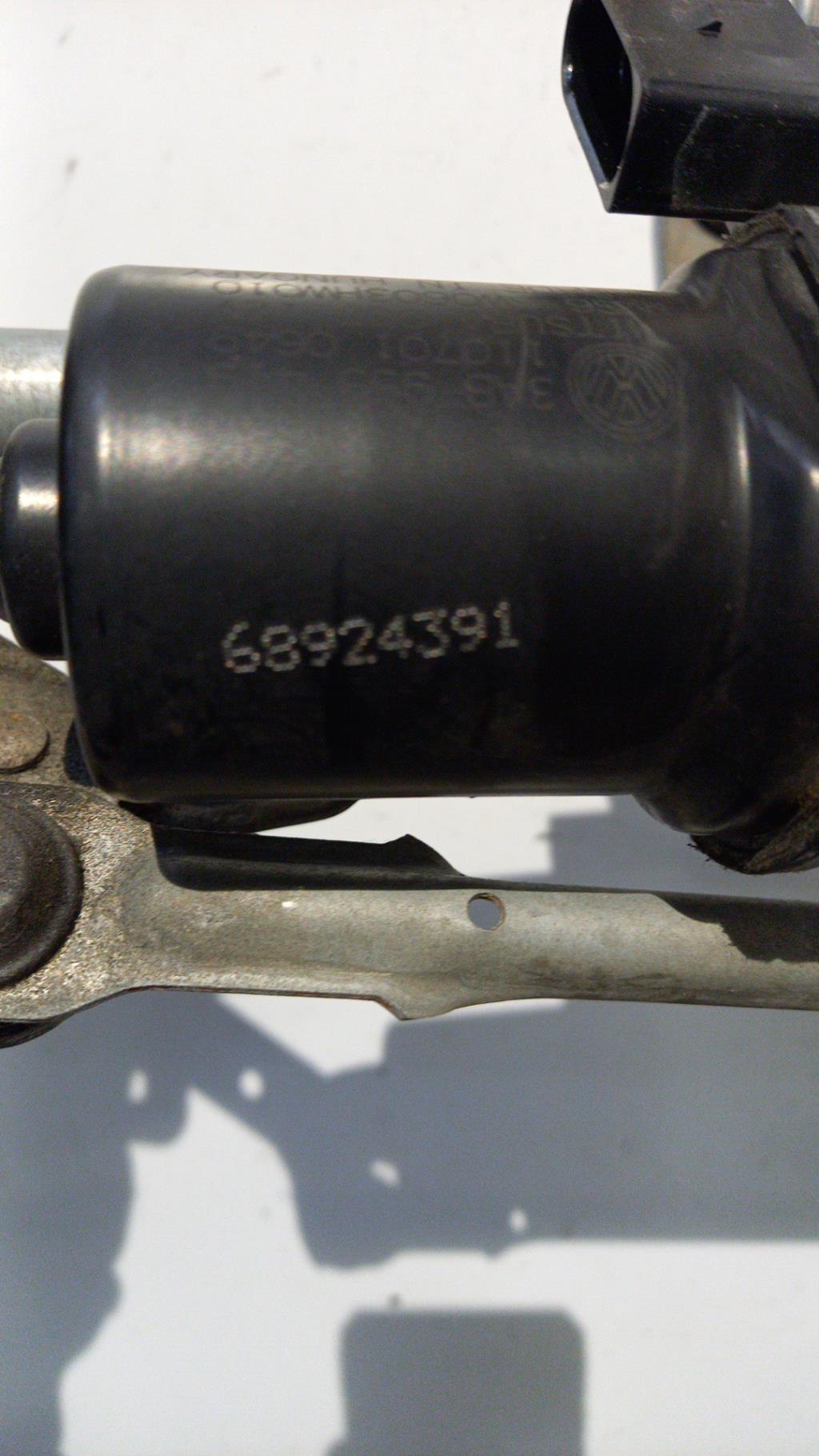 Motore tergicristallo anteriore VOLKSWAGEN PASSAT 6 BREAK Diésel - 1