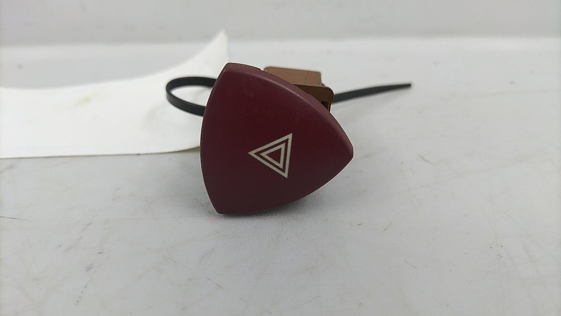 Bouton de warning CITROEN C8 Essence - 1