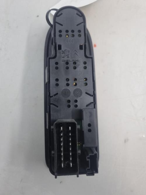 Image Interrupteur de leve vitre - CITROEN C3 2
