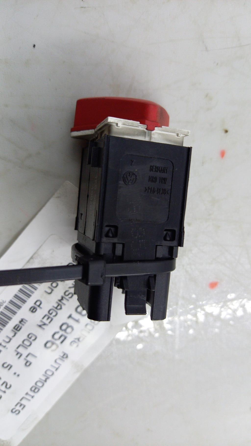 Bouton de warning VOLKSWAGEN GOLF 5 Diesel - 1