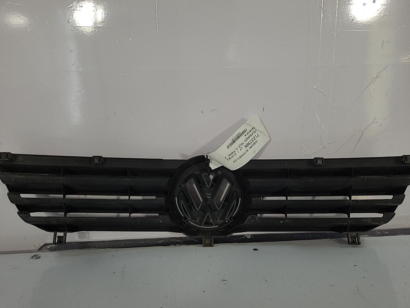Calandre VOLKSWAGEN POLO 3 PHASE 2 Essence | Dubourg Automobiles