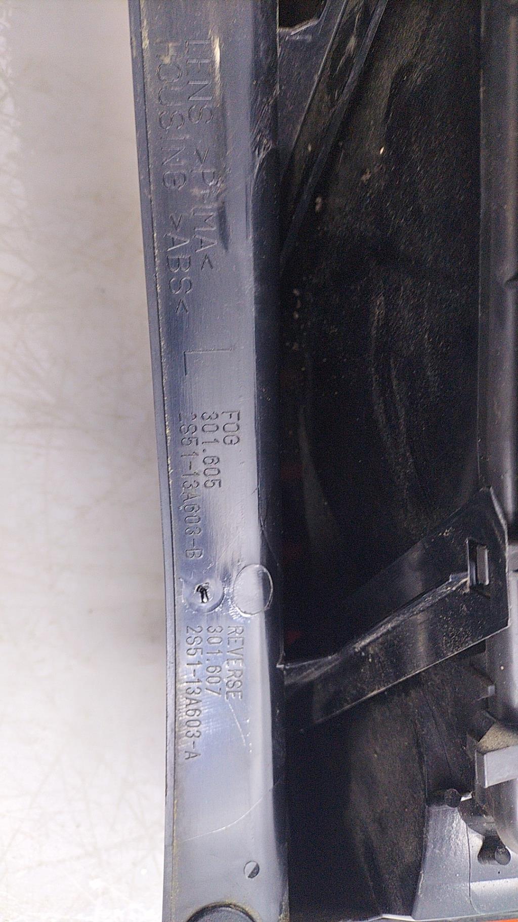 Fanale posteriore principale sinistro (luci) FORD FIESTA 5 PHASE 1 Gasolina - 1