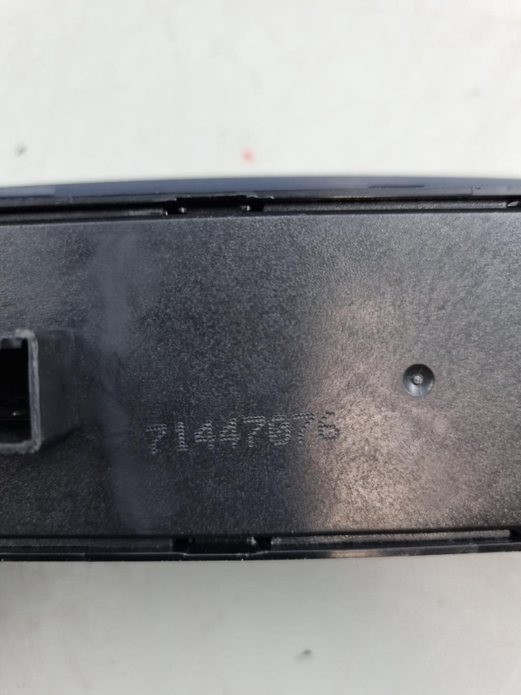 Interruptor de elevalunas FORD MONDEO 3 PHASE 1 Diésel - 1