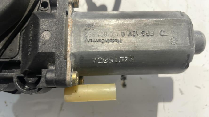 Image Leve vitre electrique avant gauche - FORD KA 1