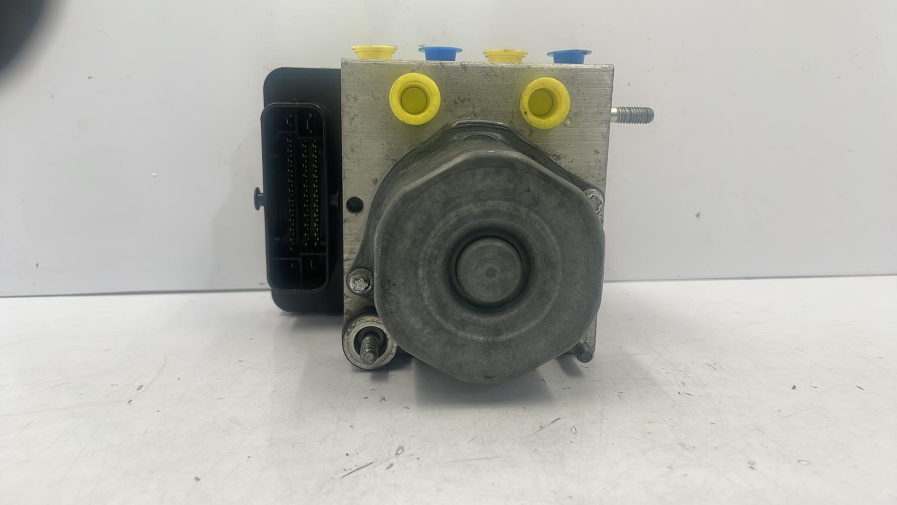 Blocco ABS (antibloccaggio freni) RENAULT TWINGO 3 PHASE 1 Gasolina - 1