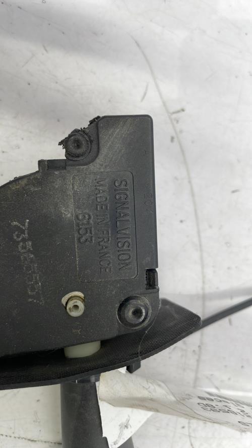 Image Commodo d'essuie glaces - PEUGEOT 205
