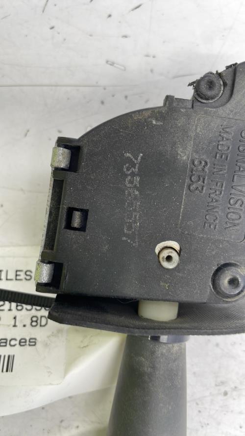 Image Commodo d'essuie glaces - PEUGEOT 205