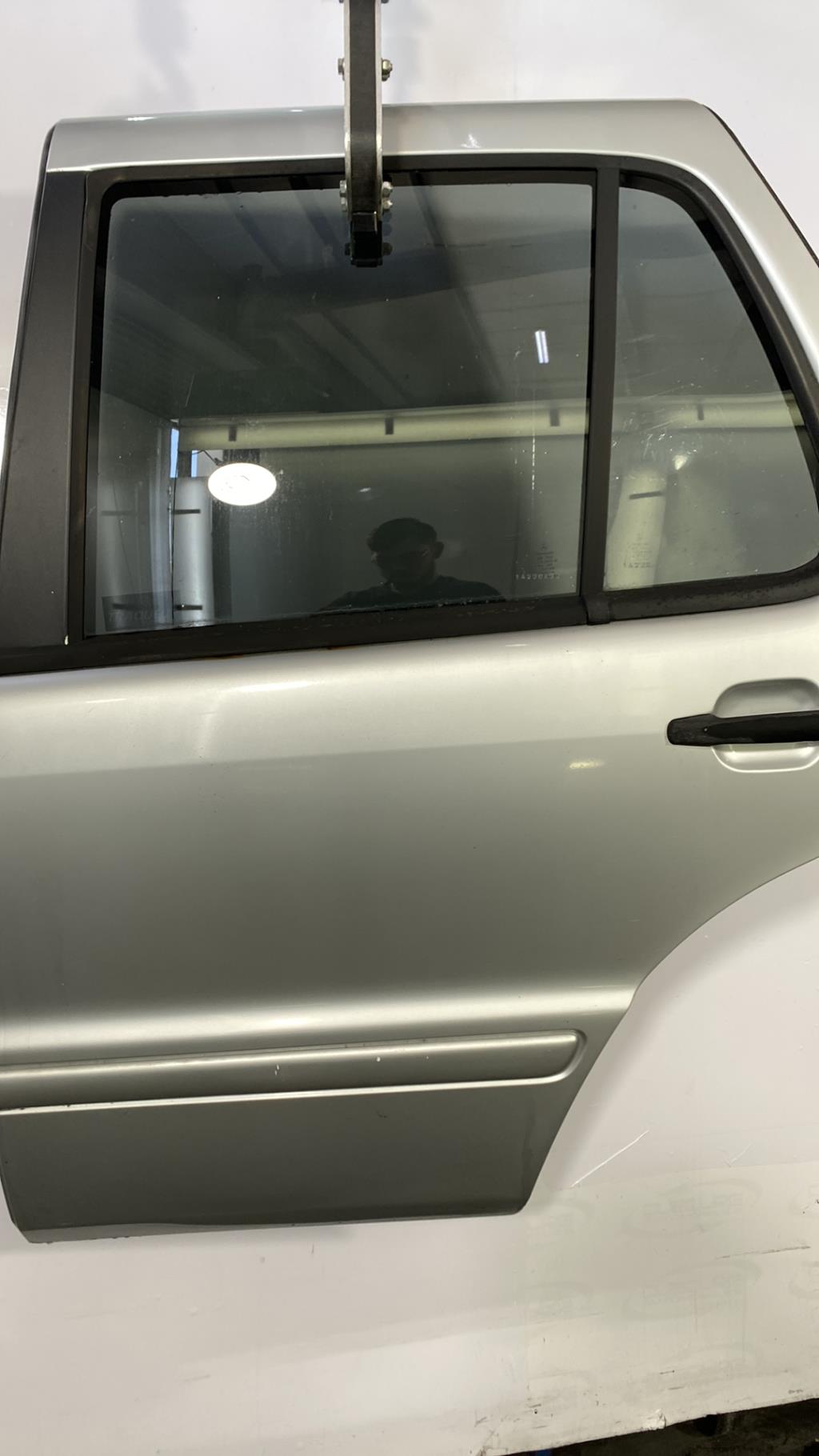 Portiera posteriore sinistra MERCEDES CLASSE M 163 PHASE 2 Diésel - 1