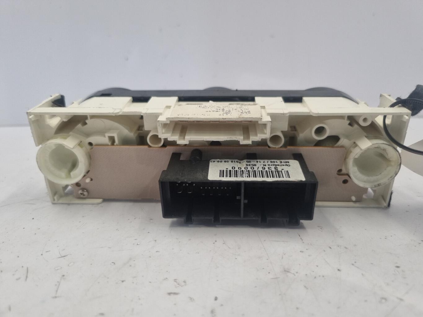 Commande chauffage VOLKSWAGEN FOX Essence - 1