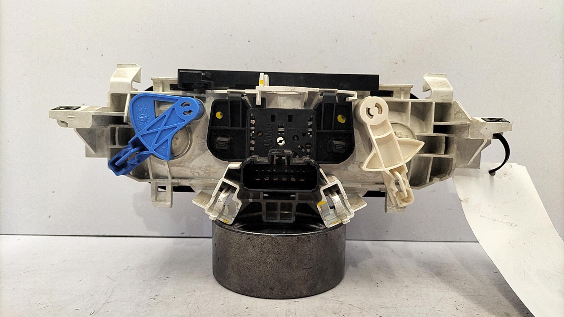 Commande chauffage RENAULT TWINGO 2 PHASE 1 Diesel - 1