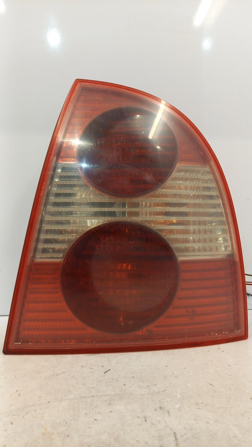 Fanale posteriore principale destro (luci) VOLKSWAGEN PASSAT 4 PHASE 2 Diésel - 1