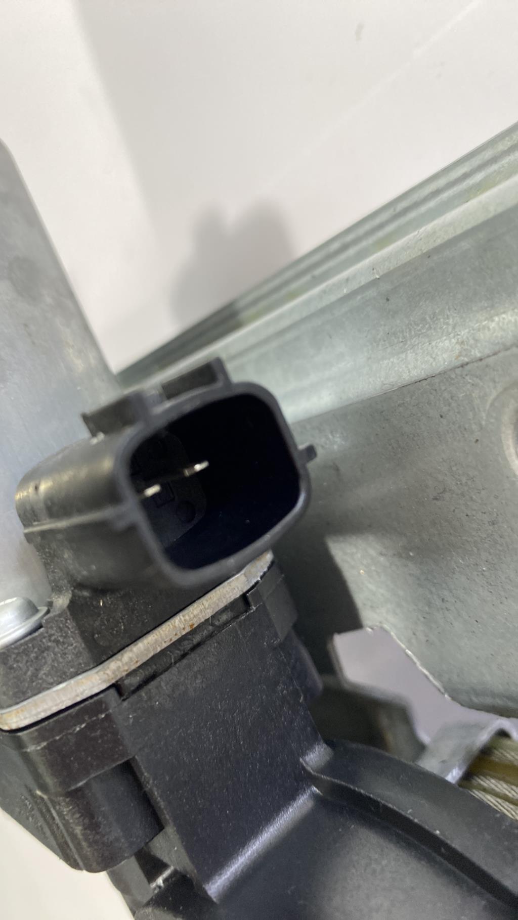 Alzacristalli elettrico posteriore destro RENAULT CLIO 4 PHASE 1 Gasolina - 1