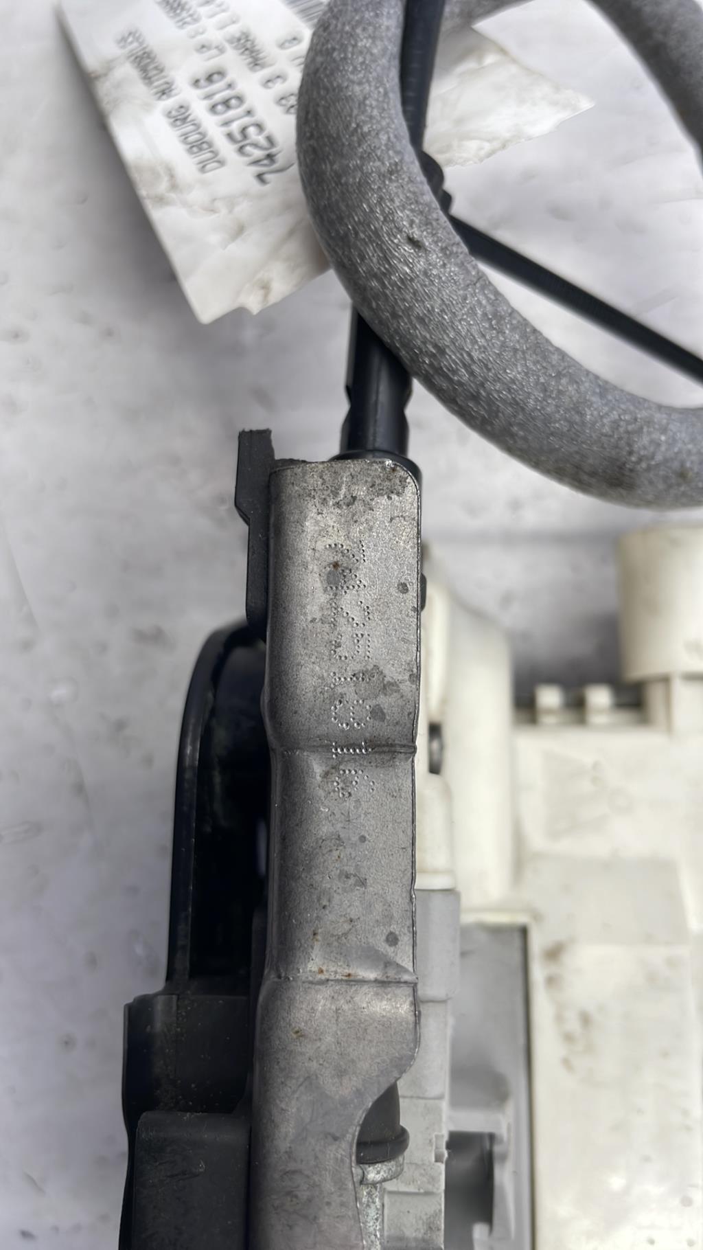 Serrure avant gauche AUDI A3 3 PHASE 1 Essence - 1
